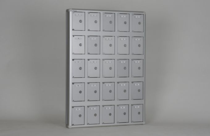 Cep Telefonu Dolabı Alüminyum Kapılı 25 Adet Kapasiteli
