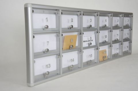 Posta Kutusu 18 Daire Numaralı Şeffaf Pleksi Kapılı