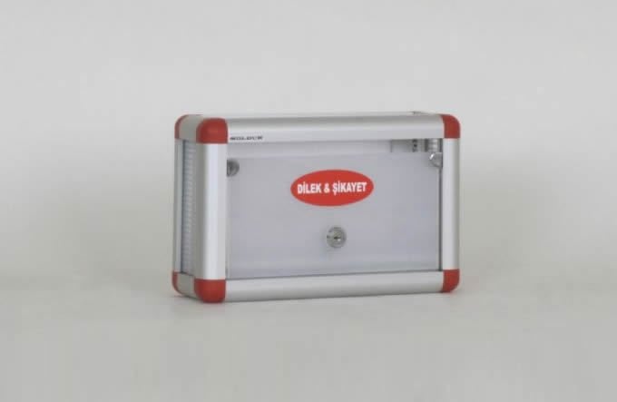 Dilek Ve Şikayet Kutusu Pleksi Kapılı