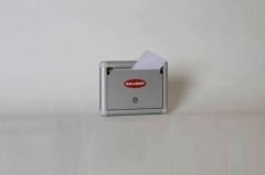 Dilek Şikayet Kutusu Alüminyum Kapılı