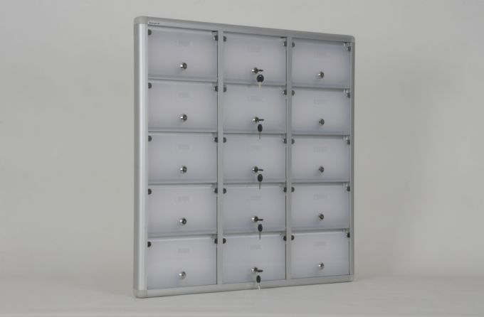 Posta Kutusu 15 Daire İsimlikli Pleksi Kapılı