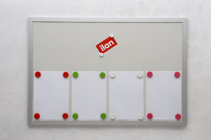 Magnetic Notice Board, 8 A4 Capacity