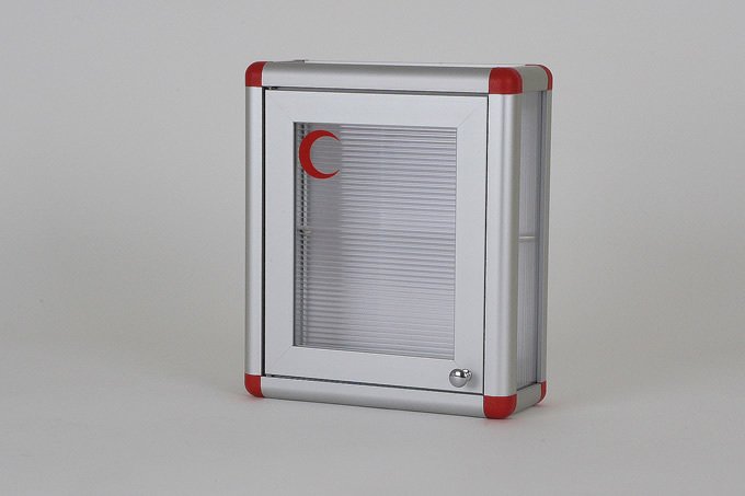 Ecza Dolabı Kırmızı Köşe Ve Kenar