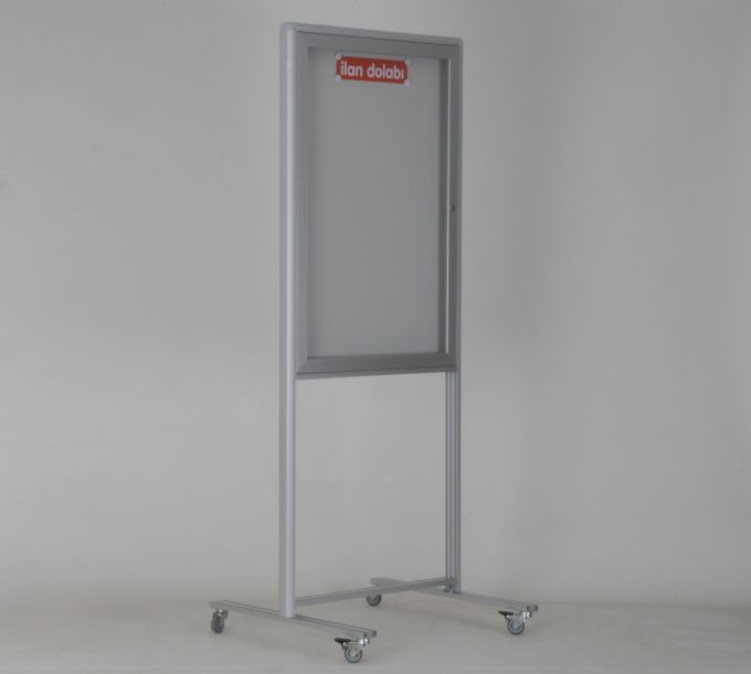 Ayaklı Duyuru Panosu 9 A4 Kapasiteli Tekerlekli
