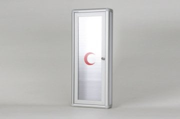 Ecza Dolabı Uzun Şeffaf Kapılı