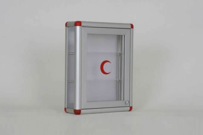 Medicine Cabinet with Reflective Center Crescent