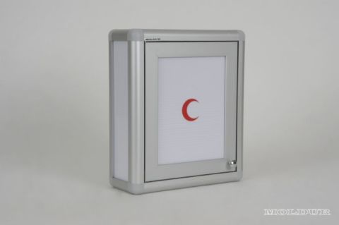 Medicine Cabinet with Magnetic Door Handle
