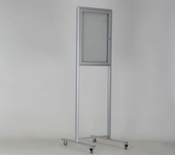 Mobil Duyuru Panosu 4 A4 Kapasiteli