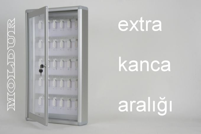 Anahtar dolabı isimlikli 30 kanca kapasiteli extra askı aralıklı